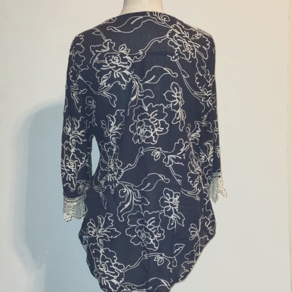 Palm Harbor Embroidered Lace Tunic Top Size Large Blue and White - Picture 5 of 9